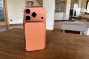iPhone 17 Pro Max riceve nuove critiche per il disallineamento del vetro posteriore