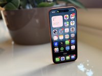 Apple e Google rilasciano degli aggiornamenti d’emergenza per bloccare degli attacchi zero-day in corso