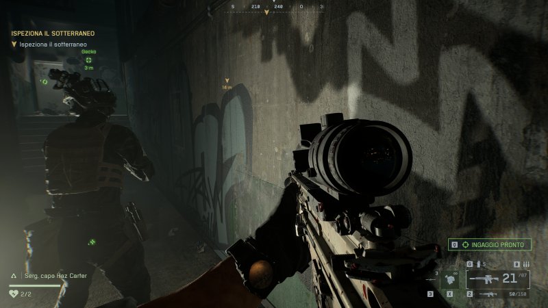 In questa immagine sotterranea, il riflesso pre-calcolato sul mirino mostra erroneamente i grattacieli in superficie In questa immagine sotterranea, il riflesso pre-calcolato sul mirino mostra erroneamente i grattacieli in superficie