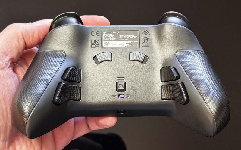 I pulsanti posteriori e i selettori del Turtle Beach Victrix Pro BFG Reloaded