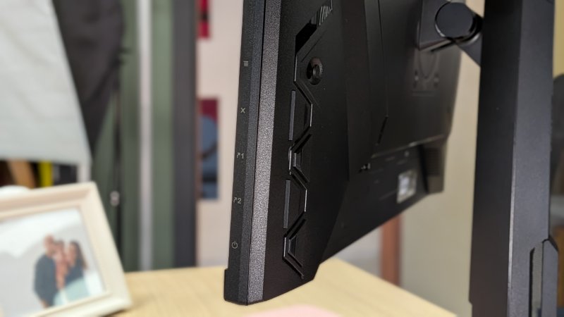 Dettaglio dei tasti del monitor TUF Gaming VG27AQML5A Dettaglio dei tasti del monitor TUF Gaming VG27AQML5A