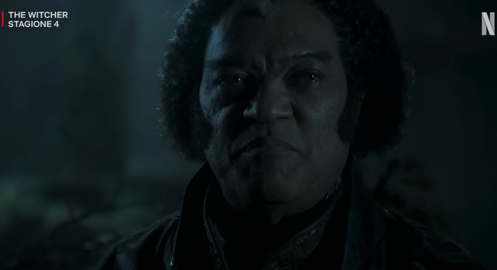 Laurence Fishburne nei panni di Emiel Regis