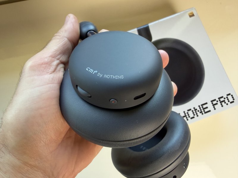 C'è un ottimo uso di plastiche che trasmettono un buon senso di solidità C'è un ottimo uso di plastiche che trasmettono un buon senso di solidità