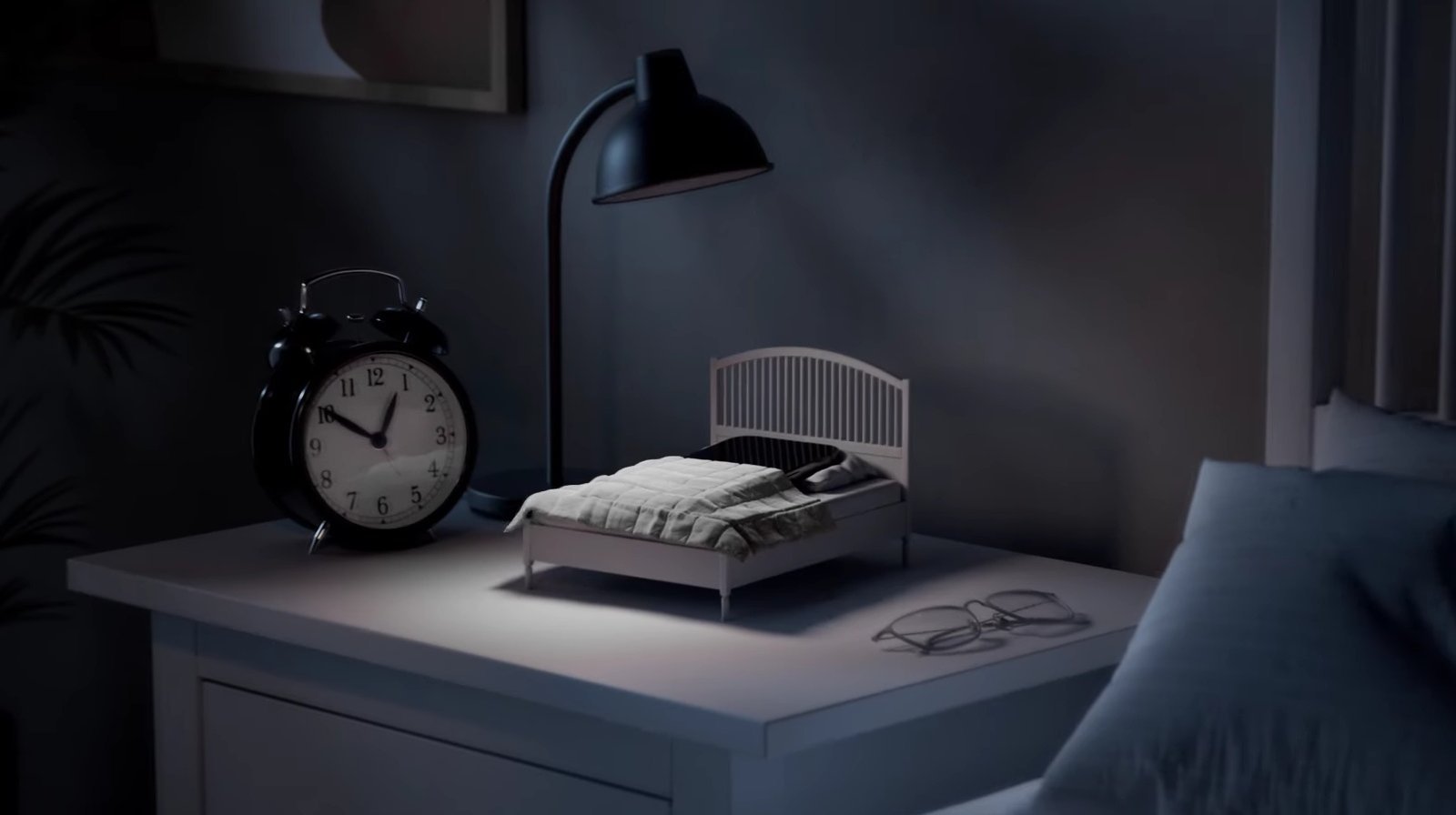 IKEA mini letto smartphone