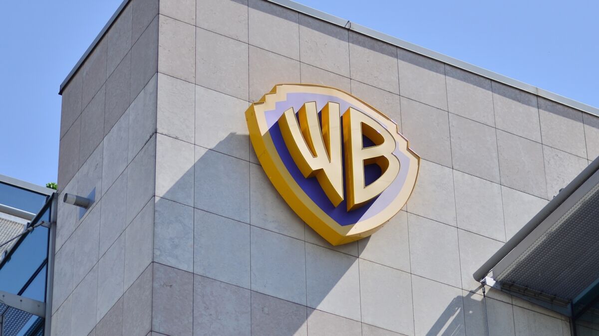 Il logo di WB Discovery