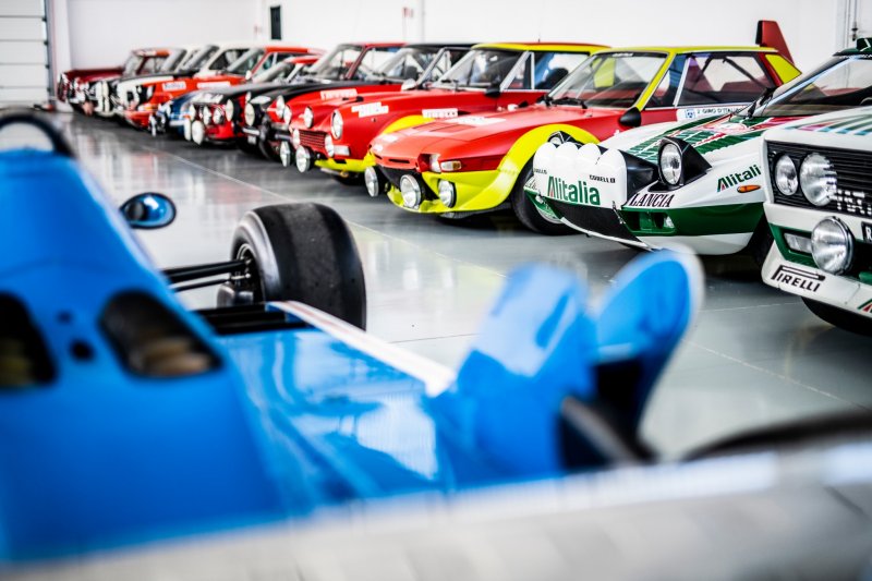 Alcune delle auto presenti nella collezione di Gino Macaluso | fonte: pagina Facebook Fondazione Gino Macaluso Alcune delle auto presenti nella collezione di Gino Macaluso | fonte: pagina Facebook Fondazione Gino Macaluso