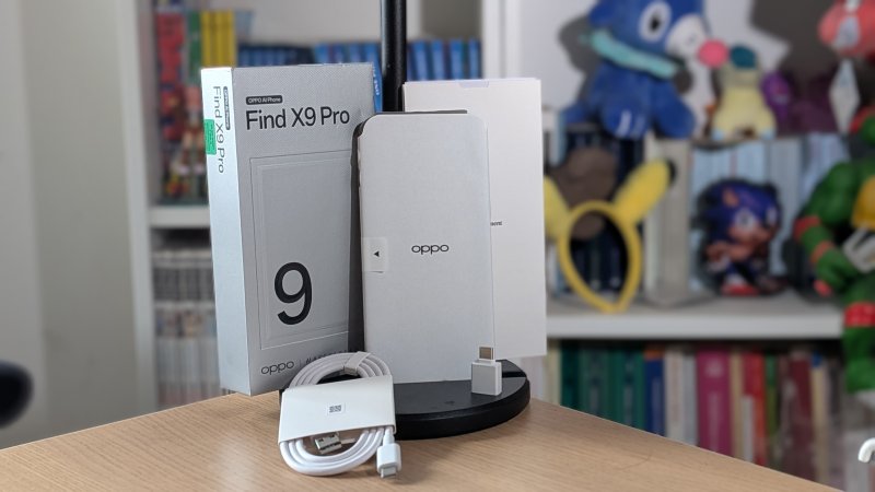 La confezione di vendita di OPPO Find X9 Pro La confezione di vendita di OPPO Find X9 Pro