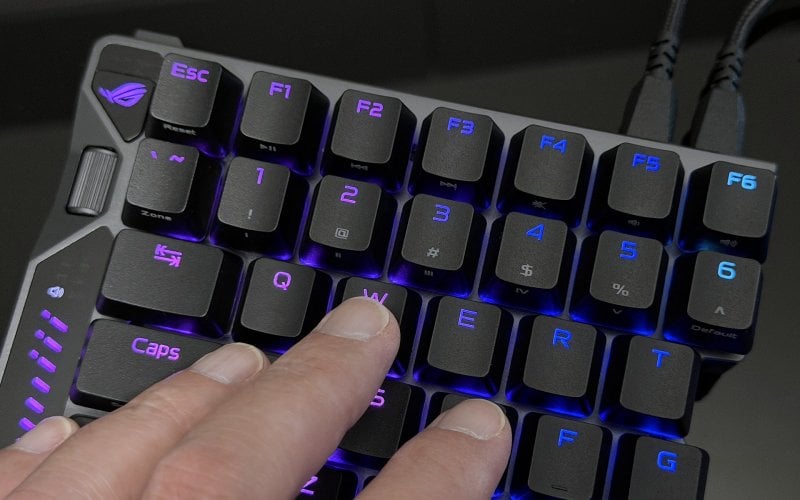 La ROG Falcata utilizzata sui WASD