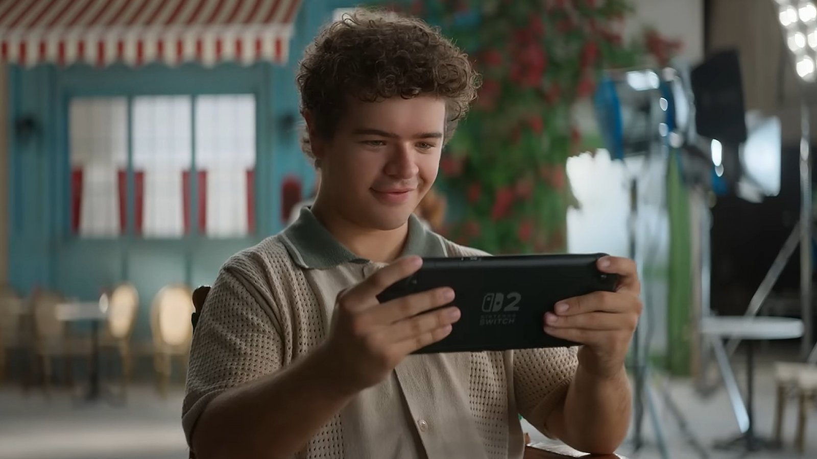 Gaten Matarazzo nel nuovo spot di Leggende Pokémon: Z-A