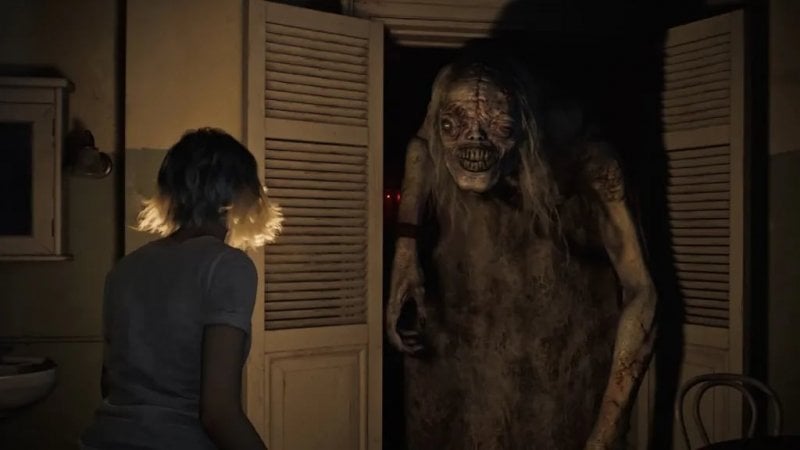 Resident Evil Requiem ci mette alle calcagna un enorme mostro da cui scappare Resident Evil Requiem ci mette alle calcagna un enorme mostro da cui scappare