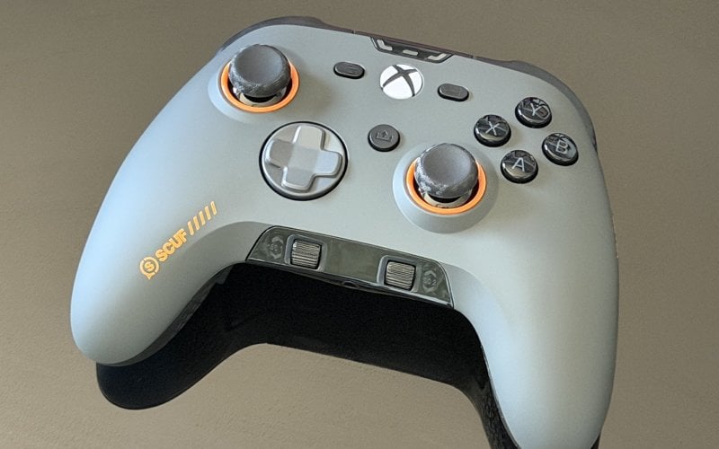 Lo SCUF Valor Pro Wireless visto dall'alto