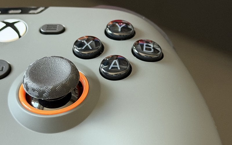 I pulsanti principali del SCUF Valor Pro Wireless