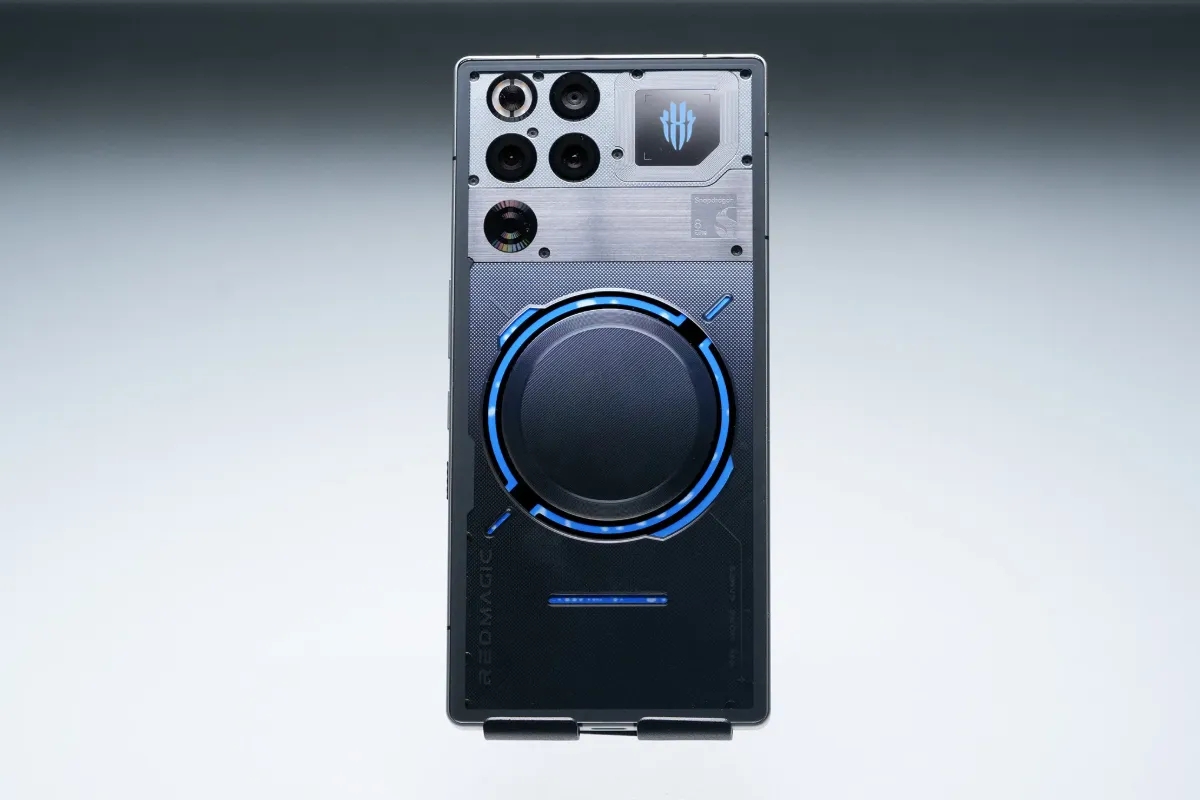 REDMAGIC 11 Pro, la recensione del primo gaming phone con ...