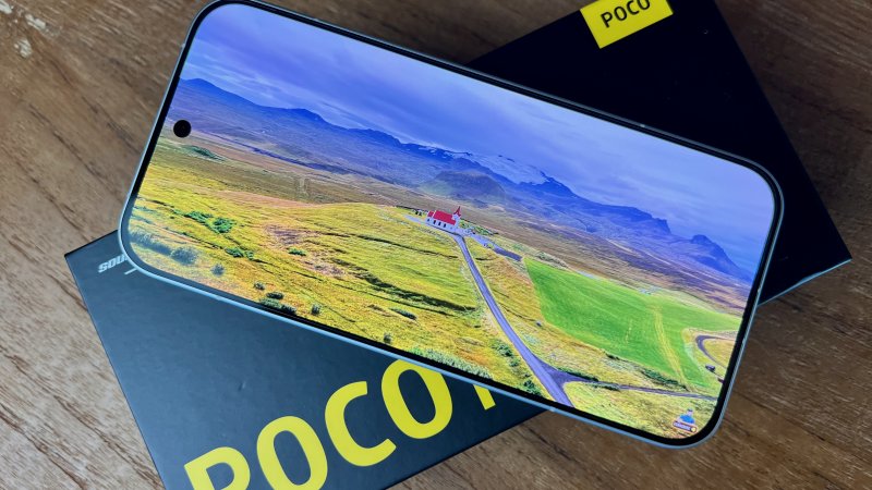 Il display di POCO F8 Pro è senza dubbio di buona qualità