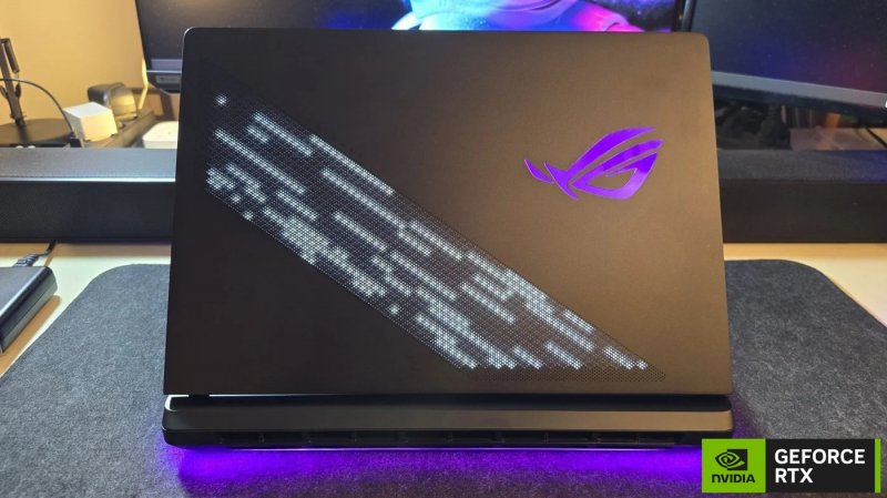 ROG Strix Scar 16 è un top di gamma a partire dal design e dalla tecnologia AniMe Vision