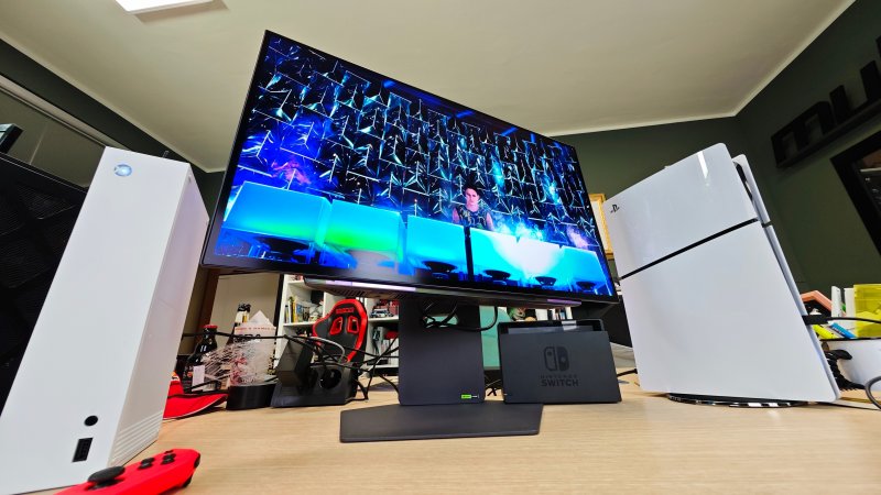 L'LG UltraGear OLED 27GX700A