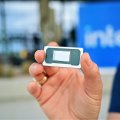 Intel vola in Borsa grazie all’IA: titolo verso record storico, spinto dalle CPU e da nuove alleanze
