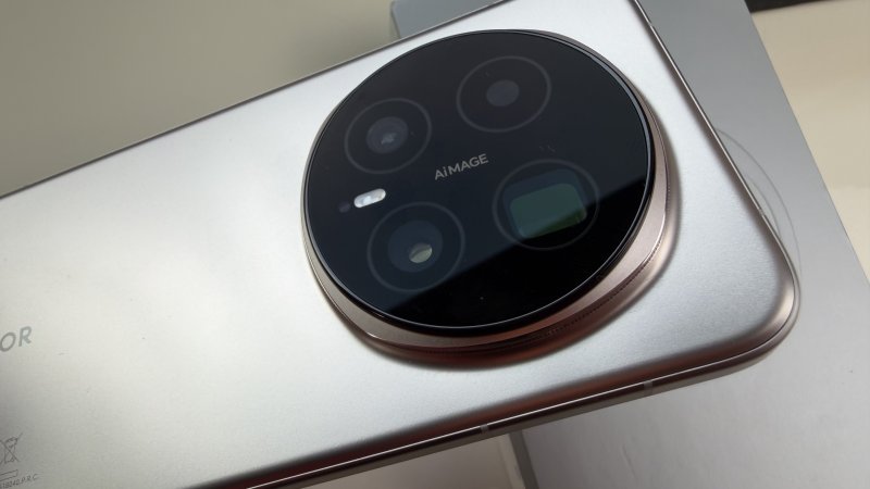 Le tre camere posteriori sono di ottima qualità