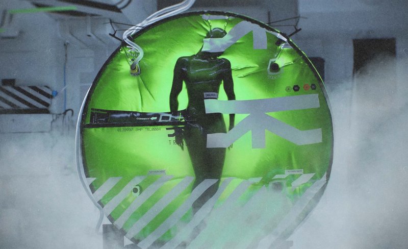 Un mondo iconografico che gioca con la nostra memoria