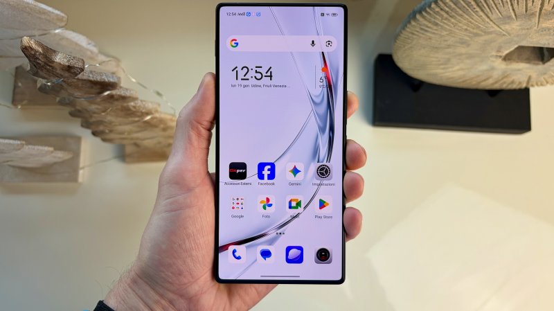 REDMAGIC 11 Air ha una dotazione hardware inferiore al Pro, ma comunque di primo livello