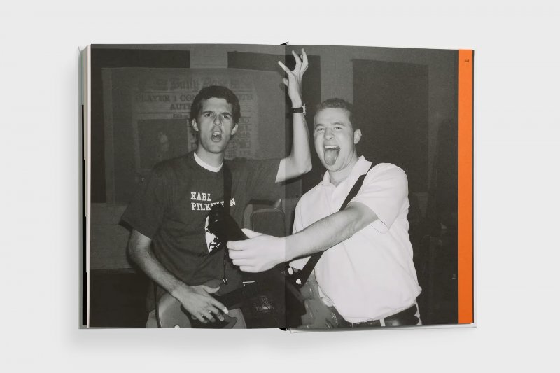 Sono passati vent'anni da queste foto. Cos'è il tempo?