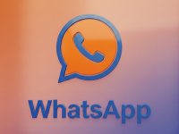 WhatsApp continua il redesign Liquid Glass e prepara una serie di nuove interfacce traslucide per reazioni e messaggi