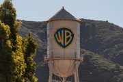 Warner Bros. valuta la riapertura delle trattative di vendita con Paramount dopo l'offerta aggiornata: nuova asta con Netflix?