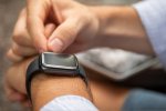 Meta pronta a lanciare il suo primo smartwatch con tracciamento salute e Meta AI integrata - Notizia