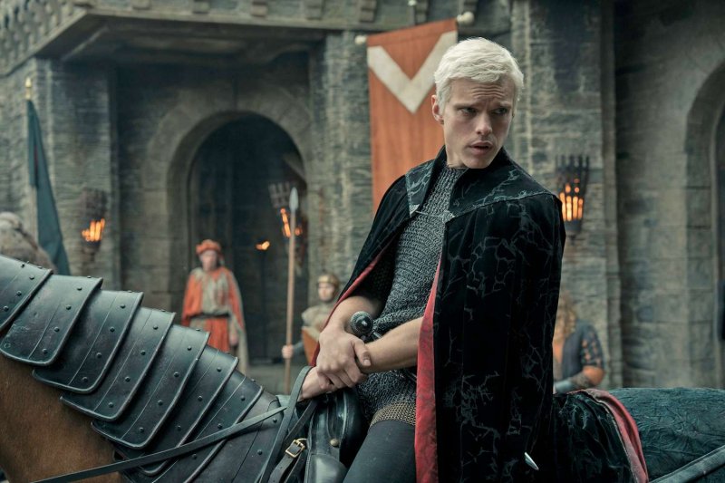 Finn Bennett dà vita a uno dei personaggi più riusciti e odiosi di A Knight of the Seven Kingdoms