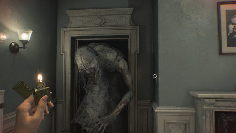 Grace sarà inizialmente braccata da una creatura enorme e invincibile