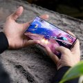 Il 2026 sarà un anno nero per gli smartphone? Previsioni in netto calo per le spedizioni di display OLED