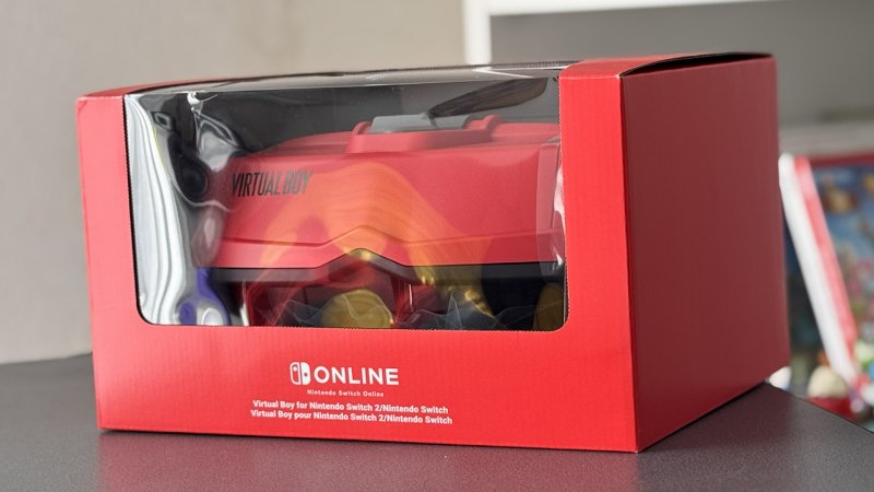 La scatola con cui si presenta il Virtual Boy