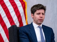 ChatGPT usato per armi autonome e controllo di massa? Infuria il dibattito etico sull'uso militare delle IA