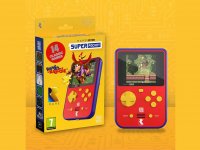 Evercade presenta una nuova retro-console portatile Super Pocket su Rare e altre due cartucce