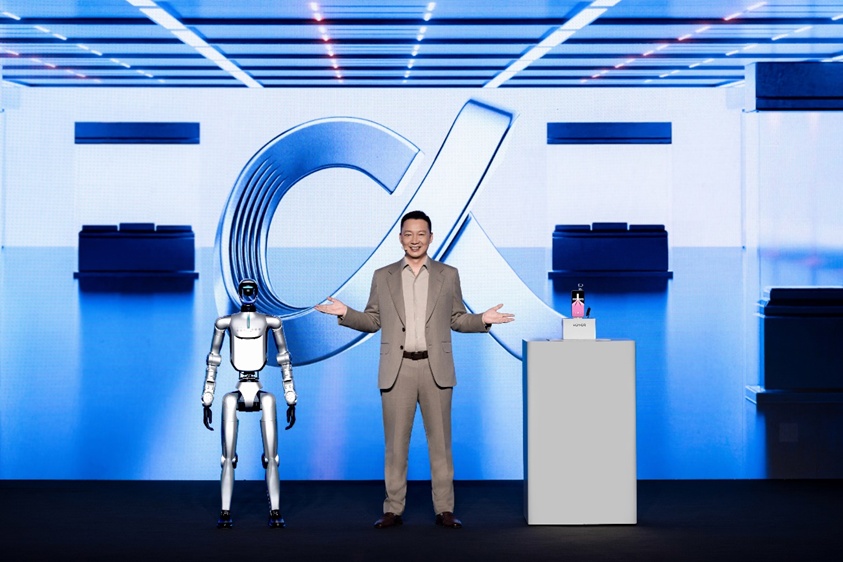 HONOR Robot Phone non è il solito smartphone: braccio robotico ...