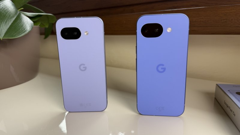 La batteria è la stessa, ma ora c'è un'autonomia leggermente maggiore e una velocità di ricarica superiore