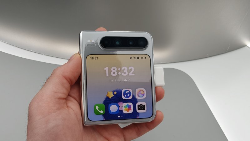 Huawei Pura X da chiuso