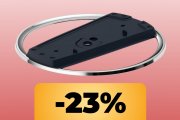 La base verticale per PS5 è un accessorio molto utile che viene messo in vendita su Amazon (quasi) al suo minimo storico