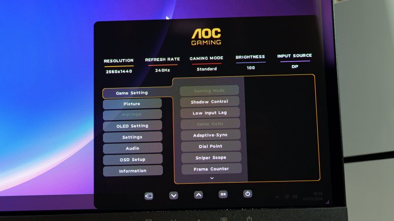 L'OSD del monitor AOC Agon Q27G4ZDR è spartano ma funzionale