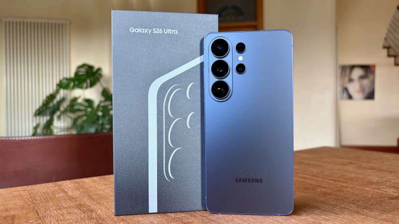 La dotazione hardware di Samsung Galaxy S26 Ultra è eccellente ma non rivoluzionaria