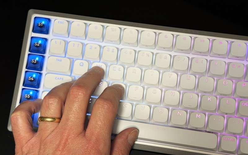 Le nostre dita sulla Corsair Vanguard Air 99 Wireless