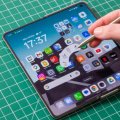 Anche Oppo potrebbe 'cedere' al formato wide con il prossimo Find N7: ecco le prime indiscrezioni