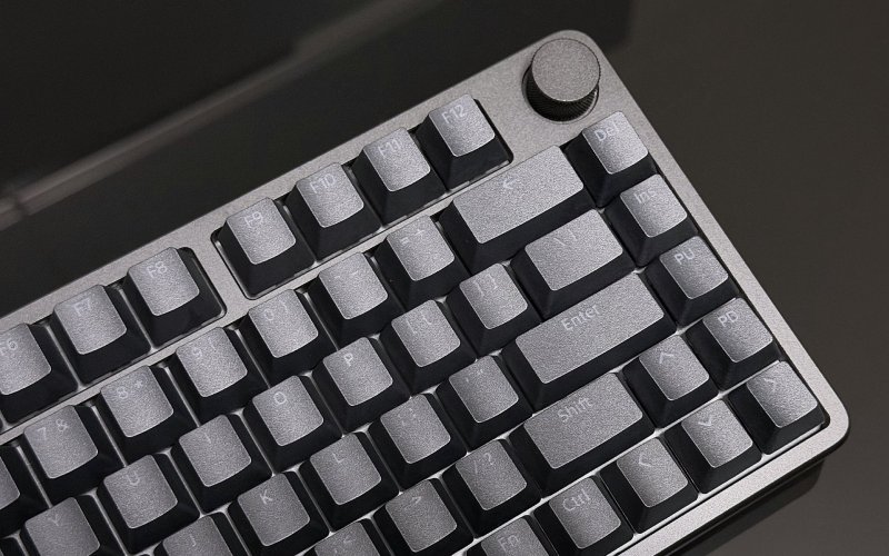 La Sony INZONE KBD-H75 con le luci spente