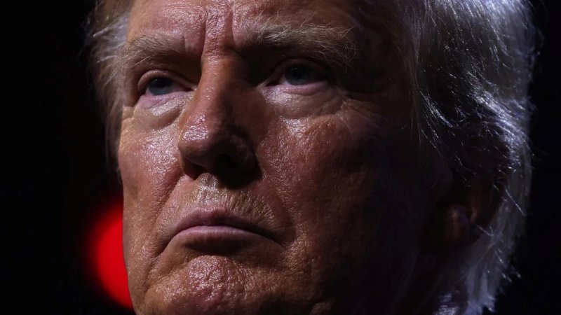 Un primissimo piano di Donald Trump