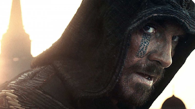 Vesti usurate e capelli unti sono il marchio di fabbrica del film di Assassin's Creed