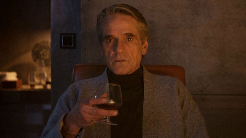 Rikkin contempla inorridito il futuro della serie sul piccolo schermo?