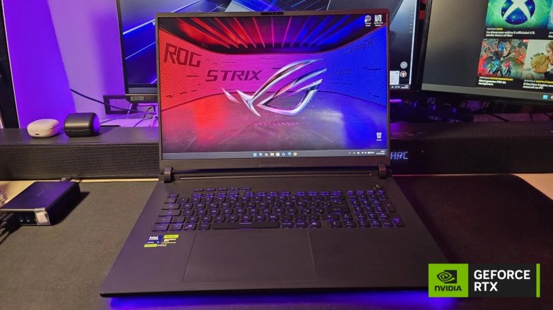 ROG Strix SCAR 18 G835 è equipaggiato con CPU Intel Core Ultra 9 275 HX e GPU NVIDIA GeForce RTX 5090 Laptop