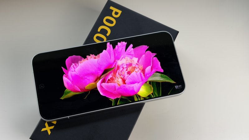 Il display è veramente molto buono, pur non essendo LTPO