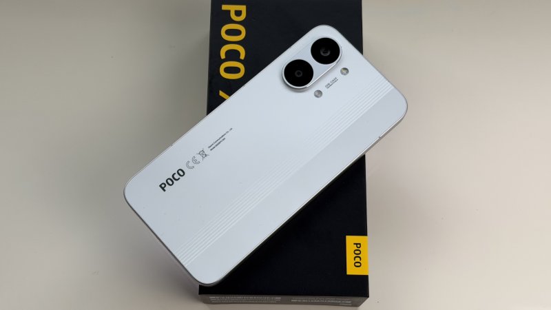 La batteria di ben 8500 mAh è la più grande mai montata su un POCO