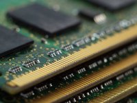 SK Hynix vola dopo le stime Samsung: chip IA spingono utili e prezzi delle memorie